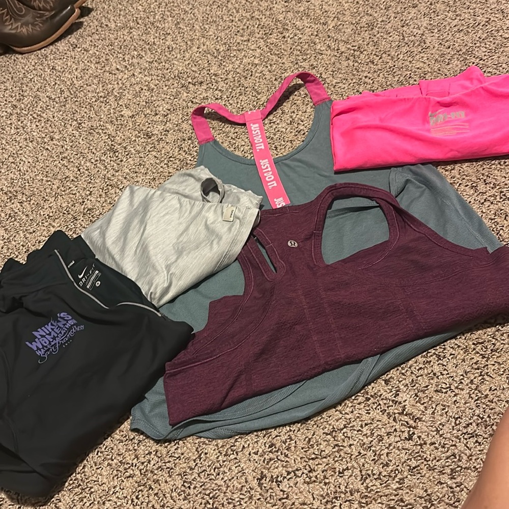 Lululemon, Vuori, Nike Top Bundle
